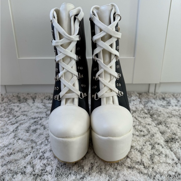 NWOT Boots Wedge High Heels Sneakers - Picture 3 of 9